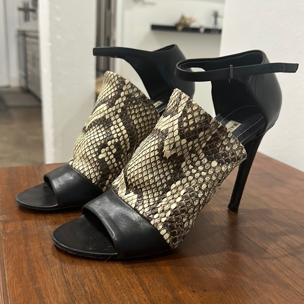 Balenciaga Snakeskin Heels 39.5